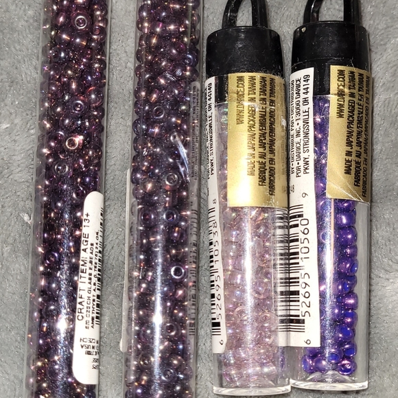 Seed beads, assorted colors. Over 50 tubes. - Picture 8 of 11